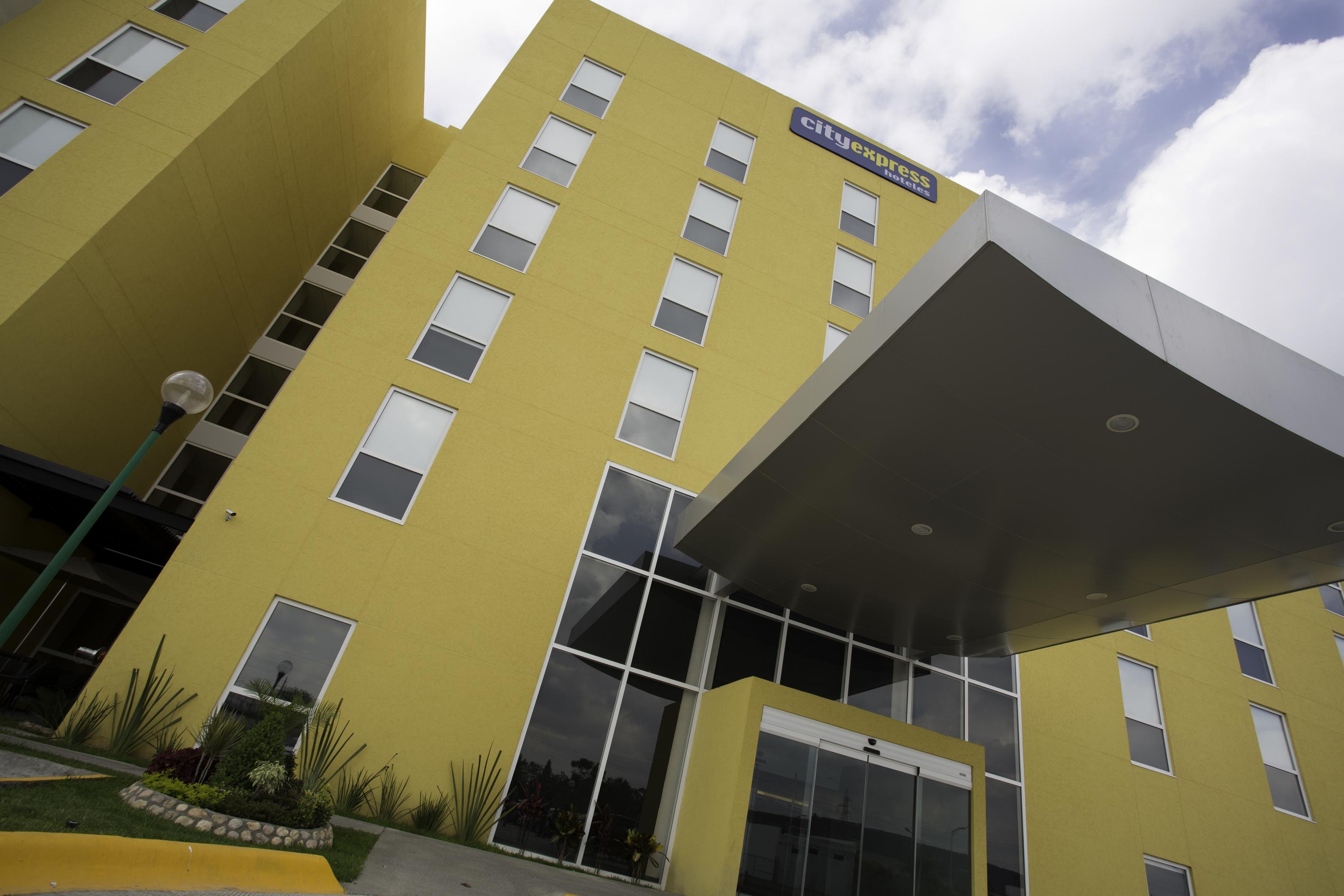 City Express By Marriott Irapuato Norte Hotel Exterior photo