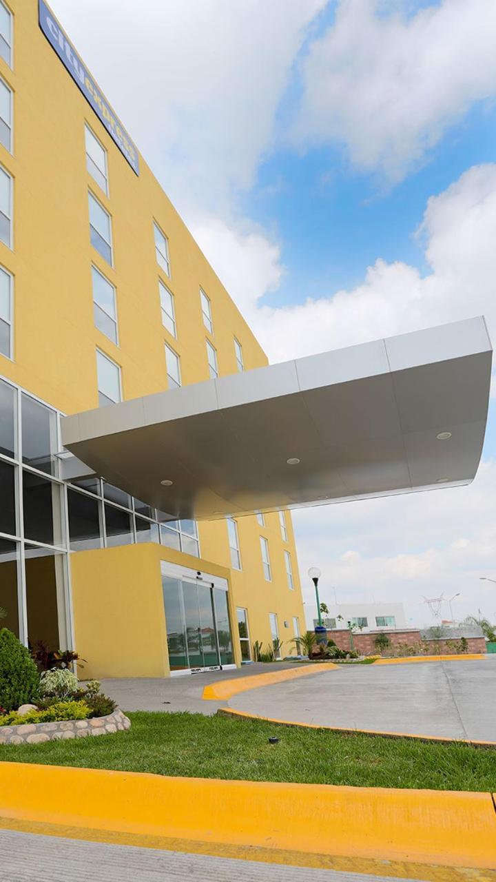 City Express By Marriott Irapuato Norte Exterior photo